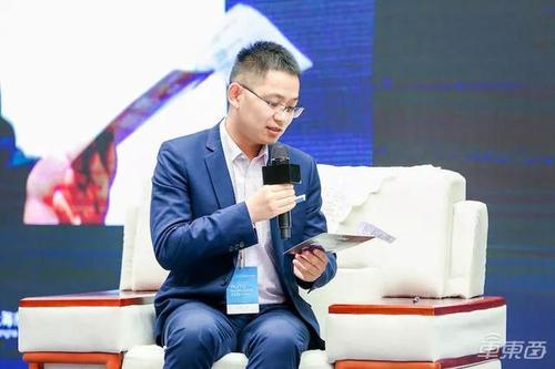 智一科技联合创始人,总编辑张国仁小鹏汽车联合创始人,副总裁何涛